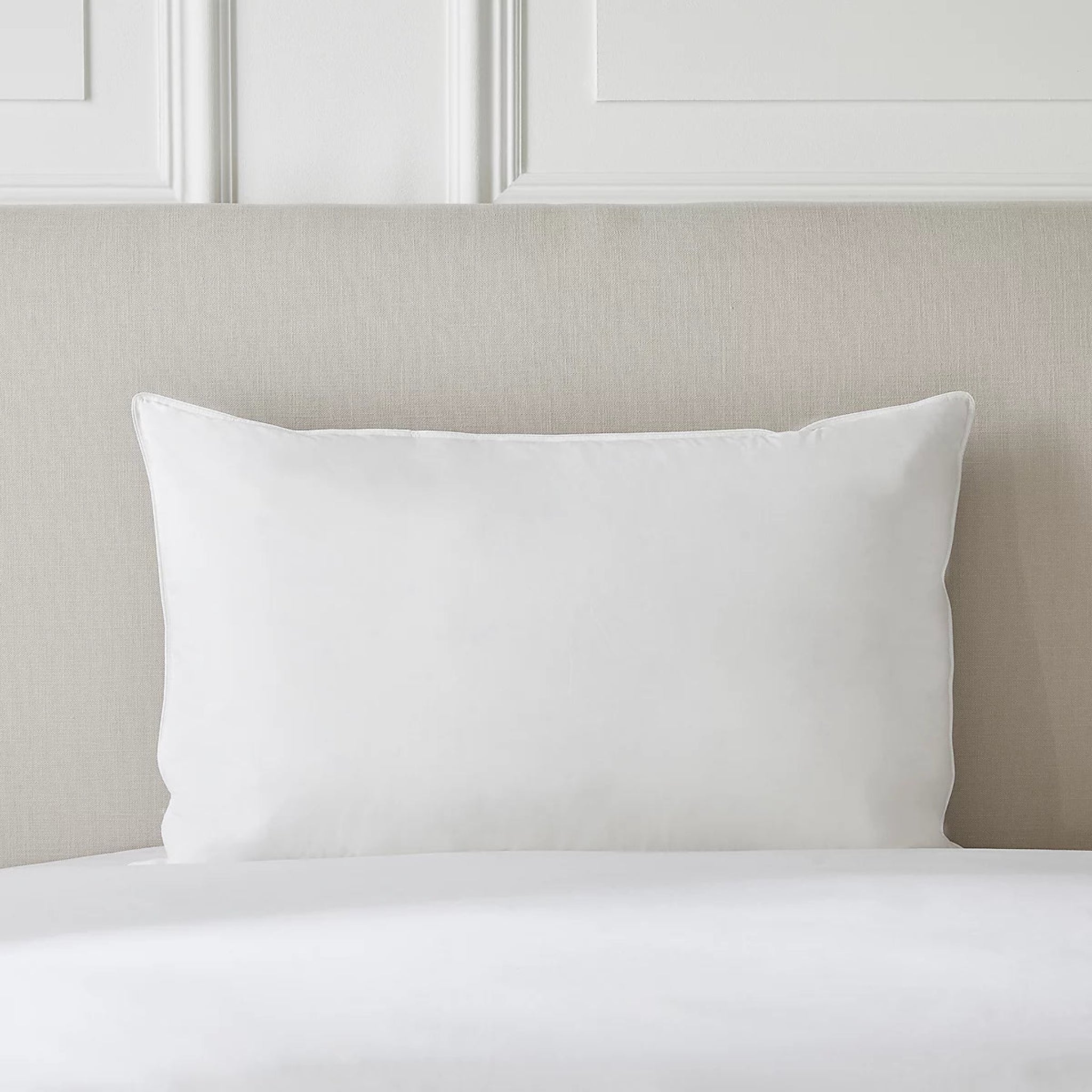 The White Company Ultimate Symons Goose-Down Standard Pillow Medium