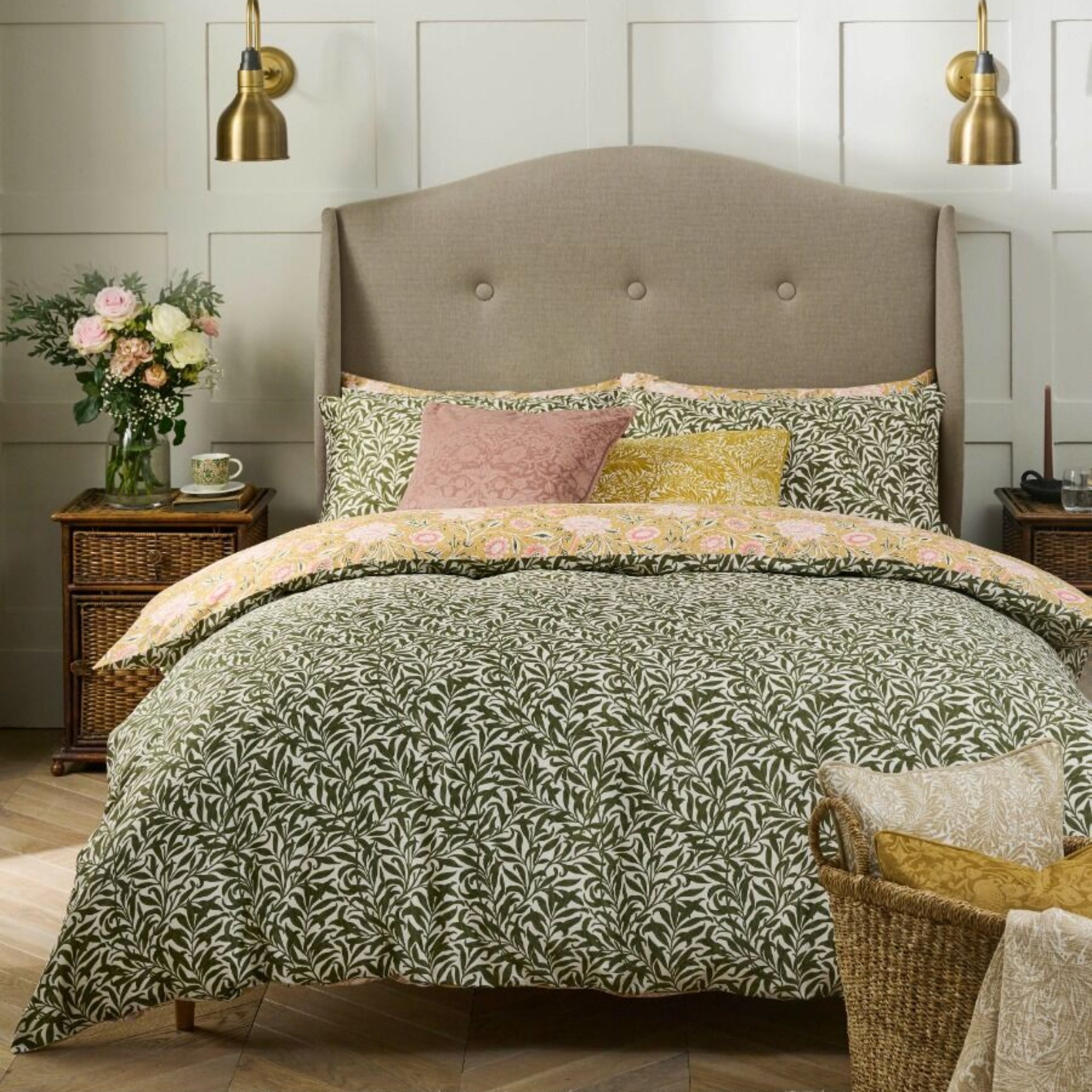 William Morris At Home Double Bough Duvet Cover Set Gold