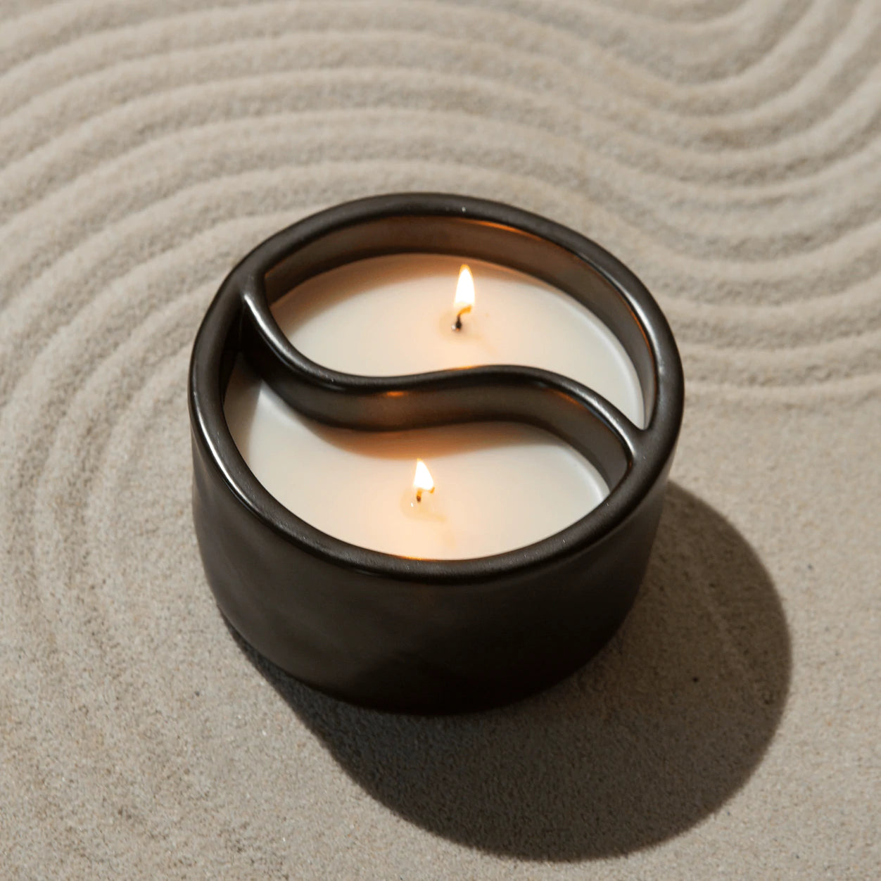 Paddywax Yin-Yang 11 oz Candle Palo Santo & Cade