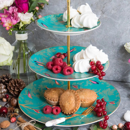 Sara Miller Chelsea Cake Stand