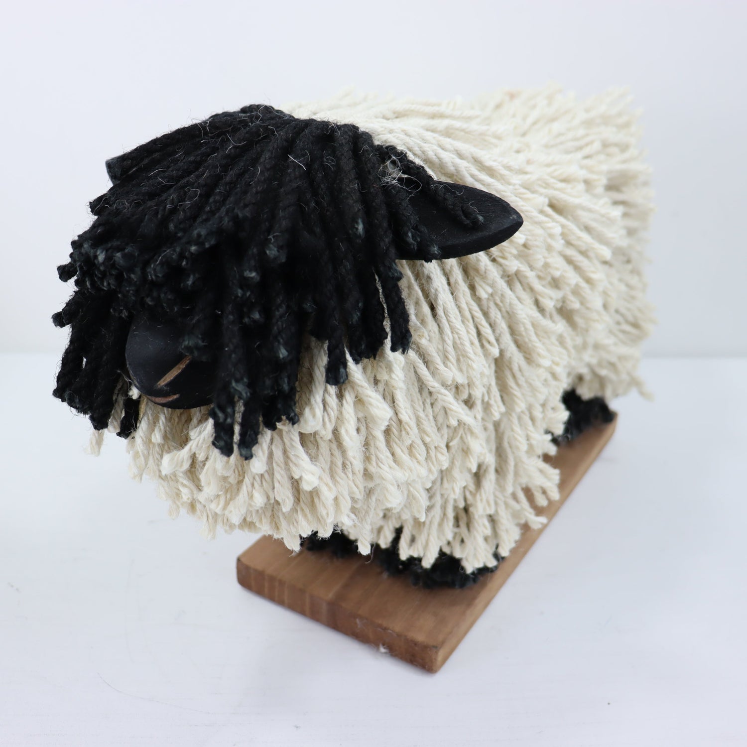 Aquarelle Home Sheep Small Black/Cream