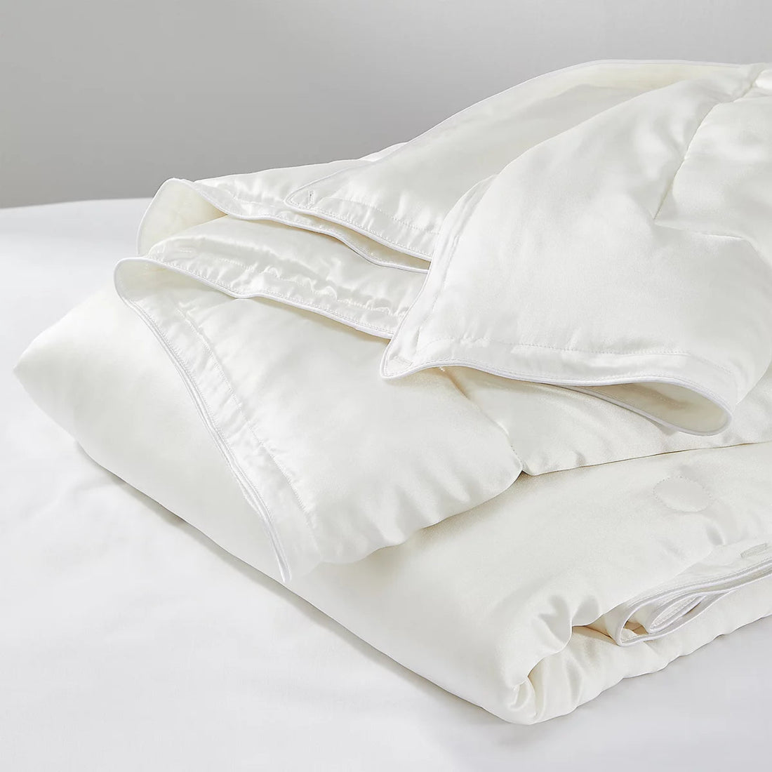 The White Company Ultimate Silk Duvet 7 Tog 450GSM Double