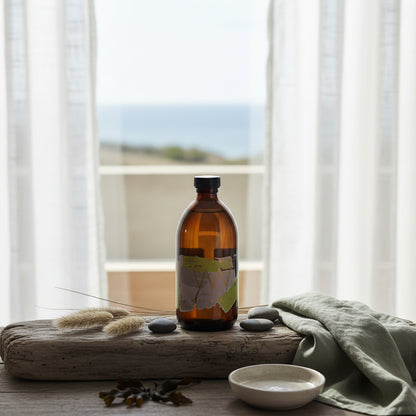 Bottle for wick and vessel diffuser