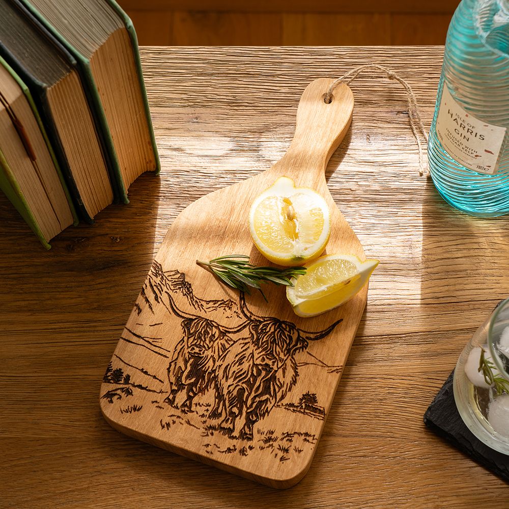 Selbrae House Oak Hanging Paddle Scenic Highland Cow