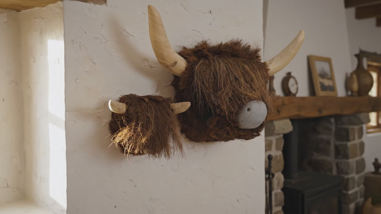 Oakley Home &amp; Gifts Wooden Highland Cow Head