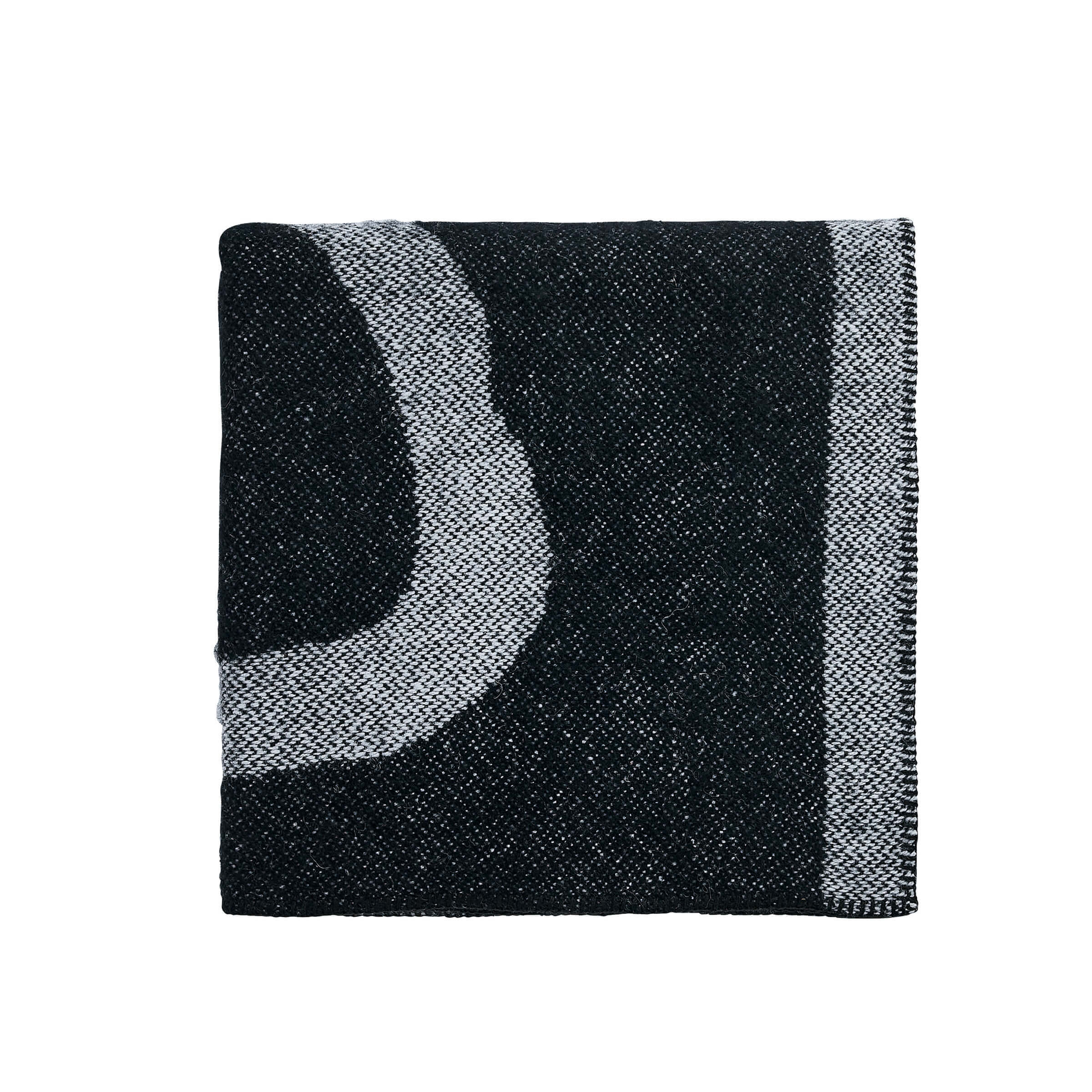 a black and white blanket