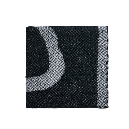a black and white blanket
