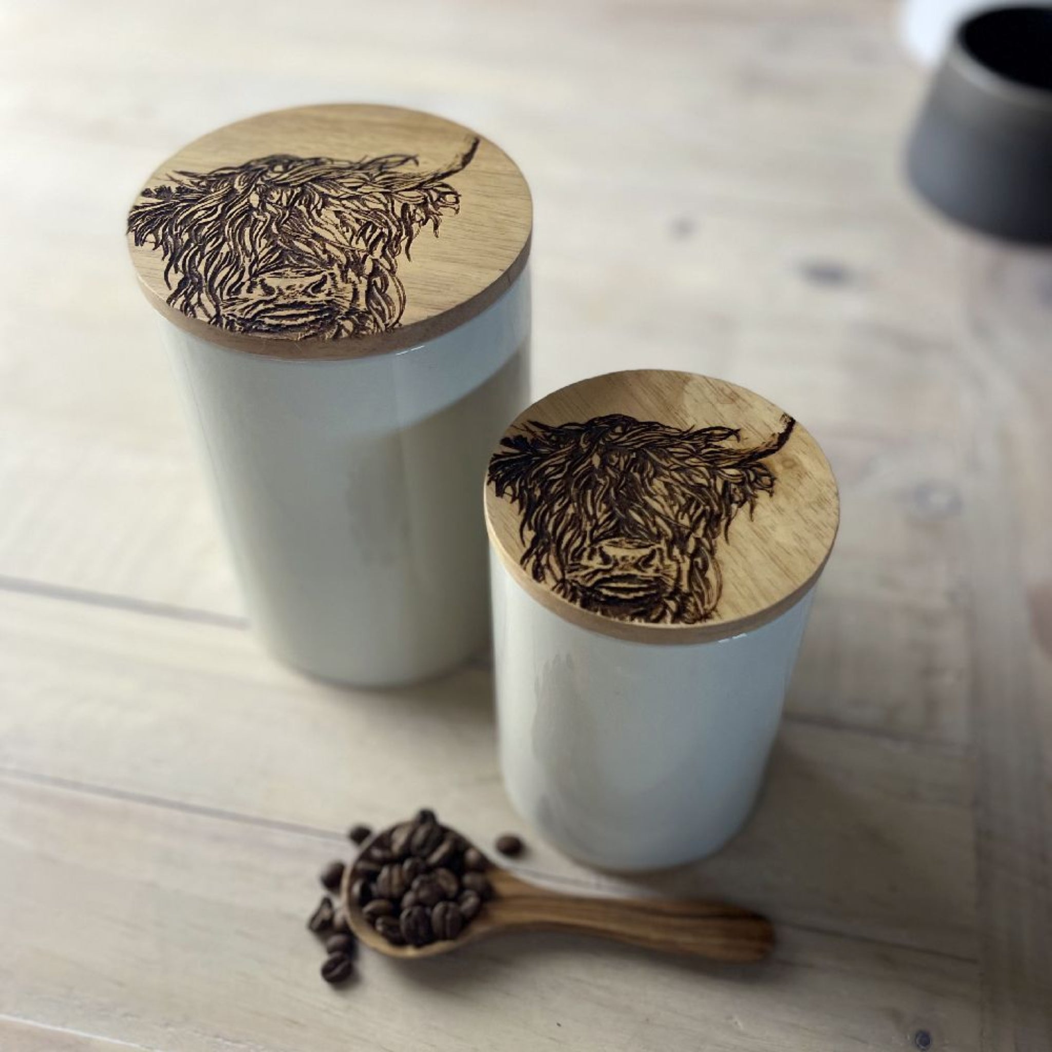 Selbrae House Highland Cow Oak &amp; Ceramic Storage Jar Small White