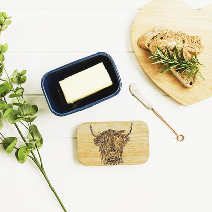 Selbrae House Highland Cow Oak and Ceramic Butter Dish - Blue